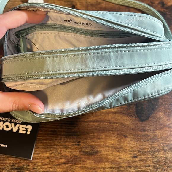 Hedgren- Maia Small Crossover 2 Comp RFID - sage - Picture 3 of 6